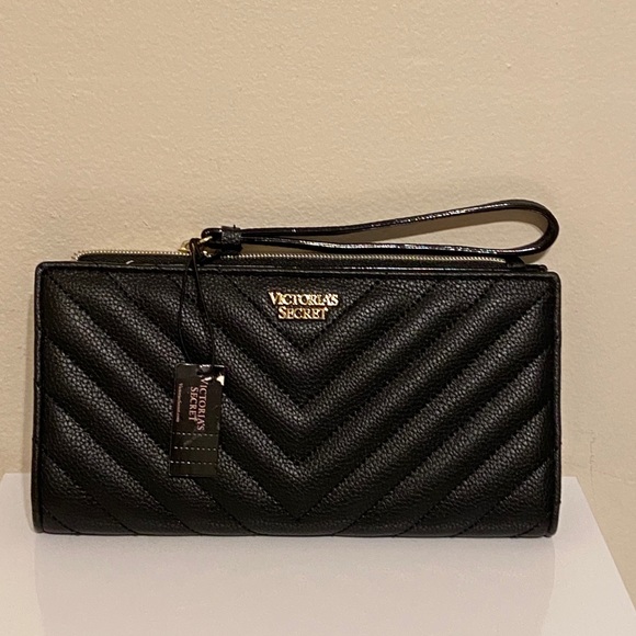 Victoria's Secret Handbags - Victoria's Secret Pebbled V-Quilted Wallet